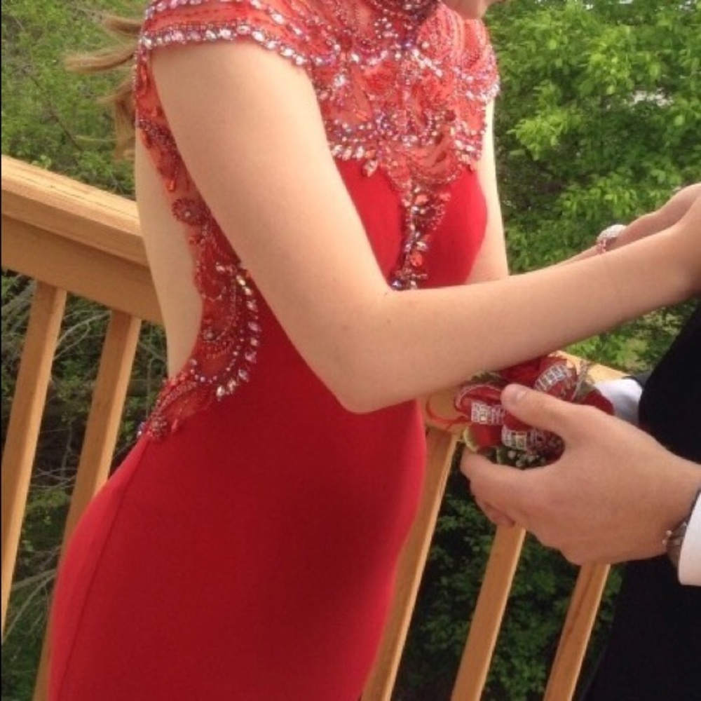 Size 0 red prom/evening gown